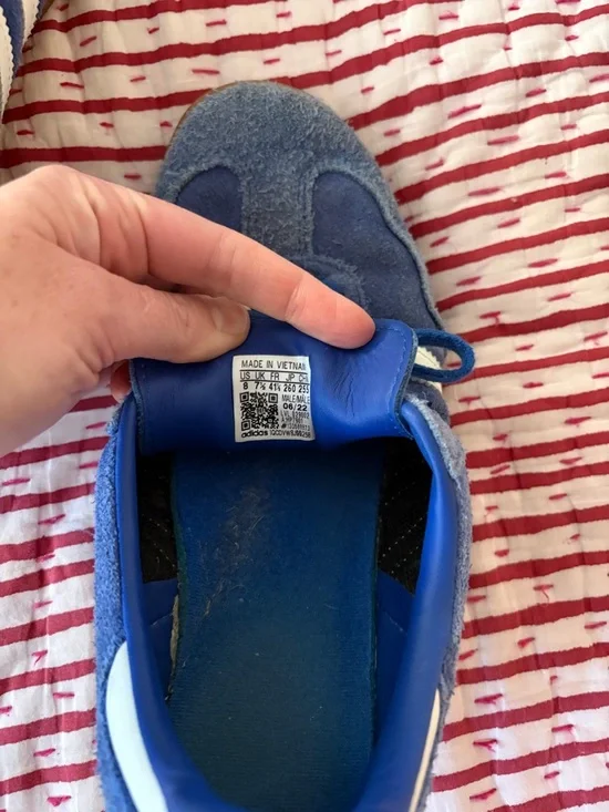 adidas Samba Suede Sneakers in Blue and White with Gum Sole - Picture 5 of 5